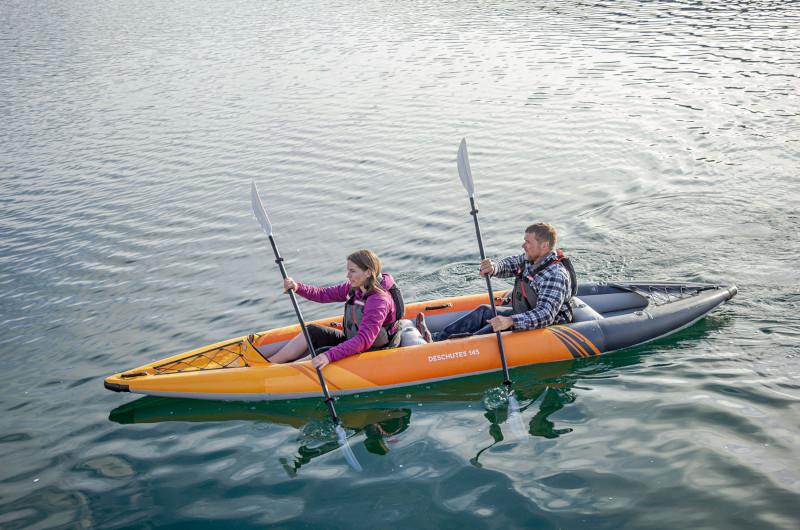 Quelle est la différence entre un canoë et un kayak ?
